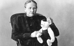 Di Sản Của Margarete Steiff Và Gấu Teddy