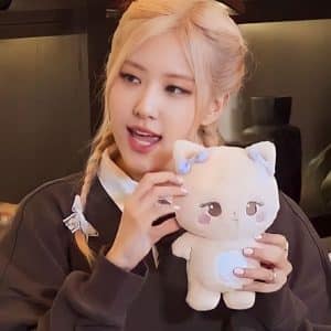 gau-bong-jennie